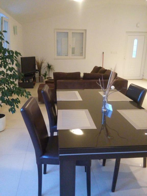 Adriatic Rose Apartment ตูรันญ์ ภายนอก รูปภาพ